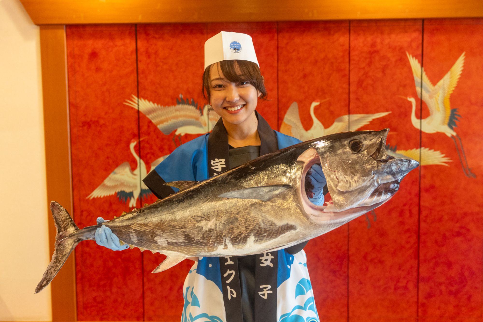 宇和島養殖マグロ一本釣り体験＋サバキ女子によるマグロ解体LIVE